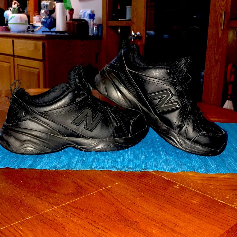 Women’s New Balance 608v4 Black leather Excellent!